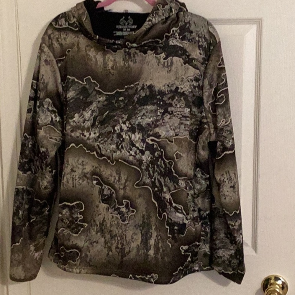 Real tree Camo Hoodie with neck gaiter attached
